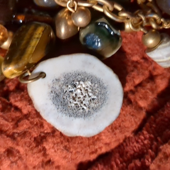 unbranded Rock necklace - Picture 2 of 9